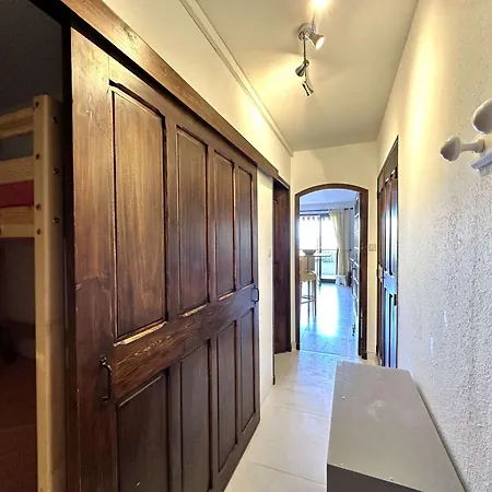 La Baie Climatise, Vue Mer, Pour 4 Personnes Avec Piscine Sur La Presqu'ile De Giens A