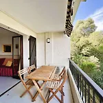 Appartement La Baie Climatise, Vue Mer, Pour 4 Personnes Avec Piscine Sur La Presqu'ile De Giens A Hyères