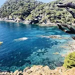 La Baie Climatise, Vue Mer, Pour 4 Personnes Avec Piscine Sur La Presqu'ile De Giens A Hyères