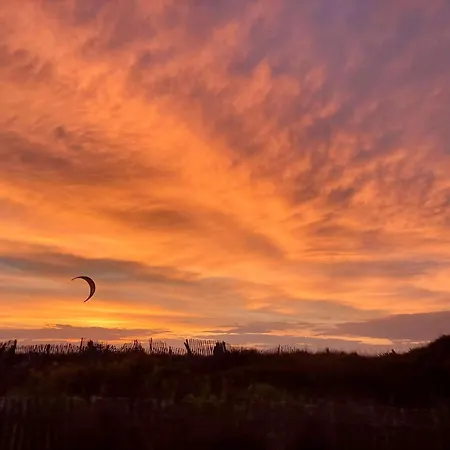 La Baie Climatise, Vue Mer, Pour 4 Personnes Avec Piscine Sur La Presqu'ile De Giens A Appartement