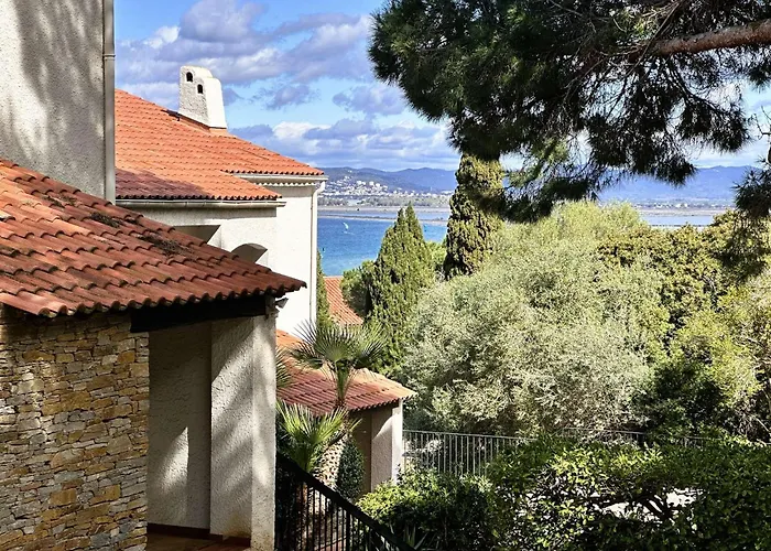 La Baie Climatise, Vue Mer, Pour 4 Personnes Avec Piscine Sur La Presqu'ile De Giens A 公寓 *